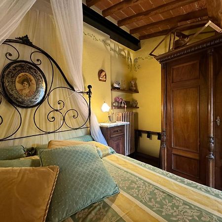 Апартаменти Casa Giulia, Il Gioiello Del Borgo Чертальдо Екстер'єр фото
