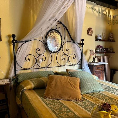 Апартаменти Casa Giulia, Il Gioiello Del Borgo Чертальдо Екстер'єр фото
