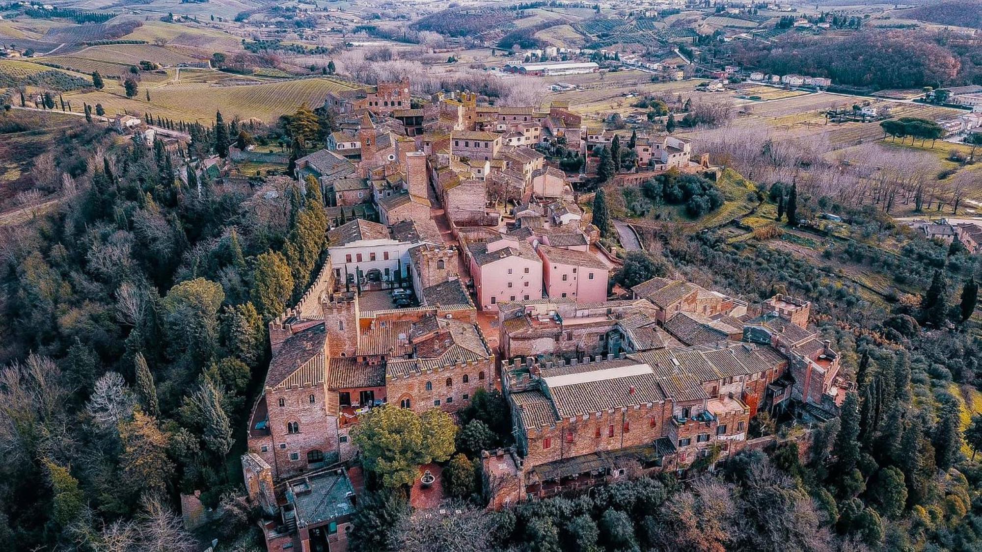 Апартаменти Casa Giulia, Il Gioiello Del Borgo Чертальдо Екстер'єр фото
