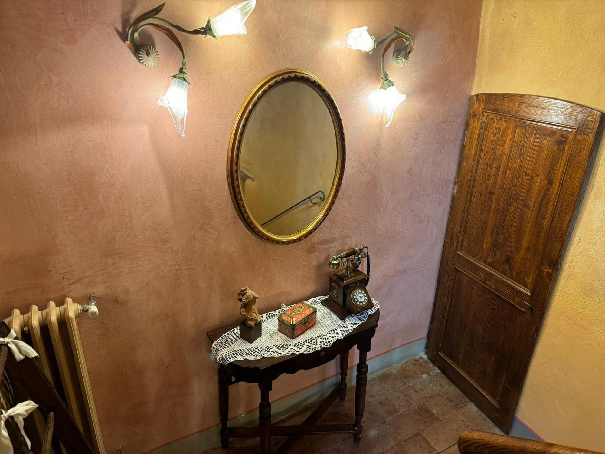Апартаменти Casa Giulia, Il Gioiello Del Borgo Чертальдо Екстер'єр фото