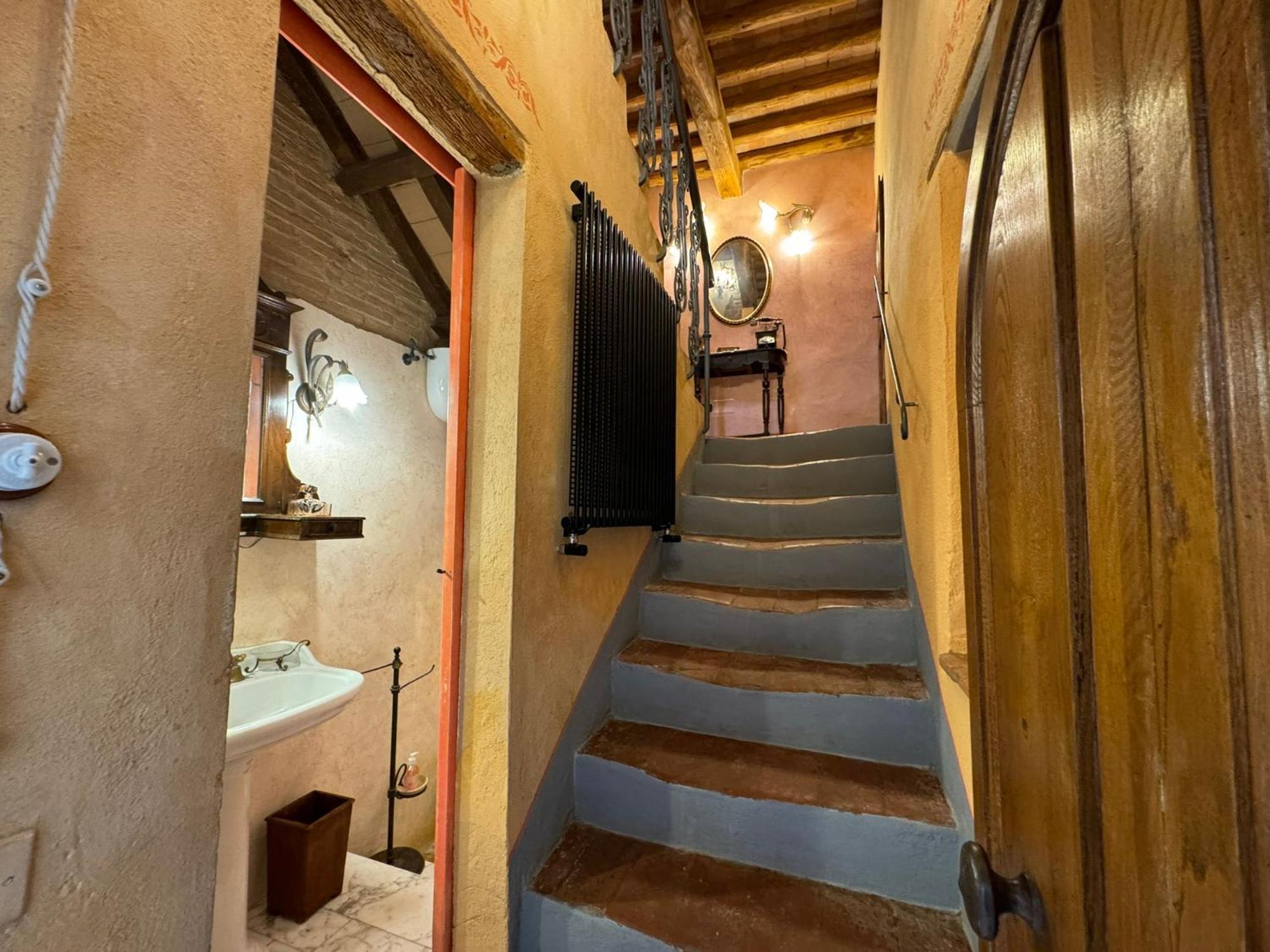 Апартаменти Casa Giulia, Il Gioiello Del Borgo Чертальдо Екстер'єр фото